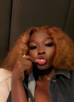 Sara - escort in Riyadh Photo 3 of 5