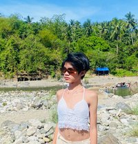 Loreyn - Transsexual escort in Manila