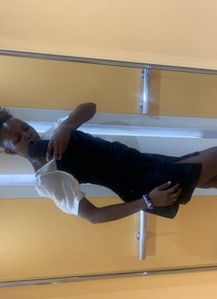 Lorez🏽 - masseuse in Nairobi Photo 6 of 7