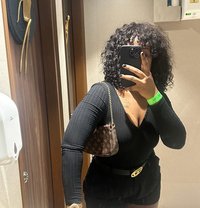 Lori - escort in Kampala