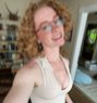 Lorinda - escort in Paris Photo 1 of 3