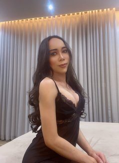 LoritaBig Top Hard Lick Ass - Transsexual escort in Riyadh Photo 6 of 7