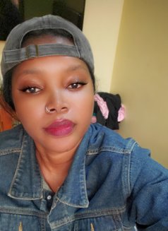 Lorna - escort in Dar es Salaam Photo 4 of 6