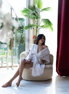 Lorraine - puta in Hong Kong Photo 1 of 4