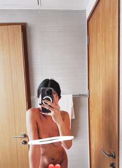 Lorrainealex - escort in Taipei Photo 4 of 7