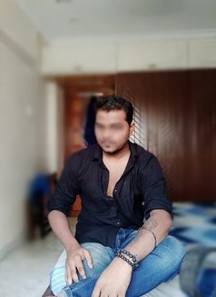 Elite Connoisseur of Intimacy - Male escort in Mumbai Photo 19 of 27