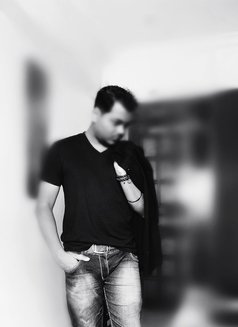 Lothario for Happy Endings - Male escort in Mumbai Photo 20 of 27