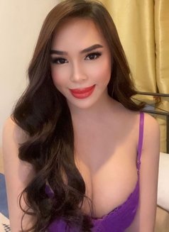 Lots of cum Anna - Transsexual escort in Manila Photo 23 of 23