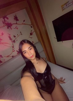 Lou Camshow/meet Up - Acompañantes transexual in Manila Photo 5 of 8