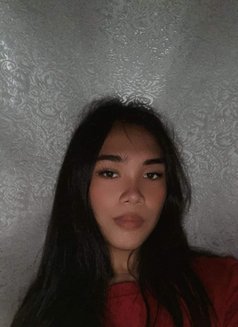 Lou Camshow/meet Up - Acompañantes transexual in Manila Photo 11 of 13