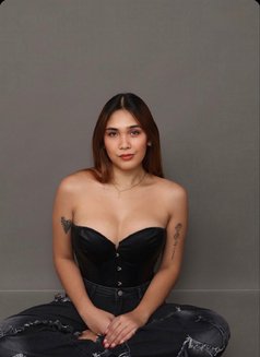 Lou Camshow/meet Up - Transsexual escort in Manila Photo 13 of 13