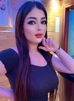 Loubna حياكم - escort in Dubai Photo 3 of 5