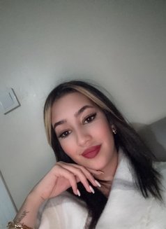 Loubna - escort in İstanbul Photo 3 of 16