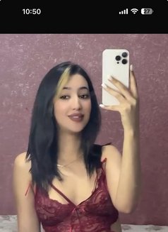 Loubna - escort in İstanbul Photo 13 of 16