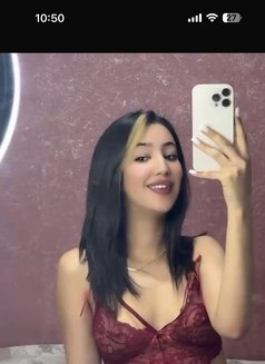 Loubna - escort in İstanbul Photo 15 of 16