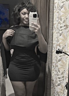 Louie - escort in Greater Noida Photo 1 of 3