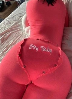 Louie - escort in New Delhi Photo 2 of 2