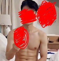 Louis - Male escort in Dubai