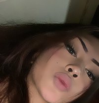 Louise Thick Girl (Available Tonight) - Transsexual escort in Makati City