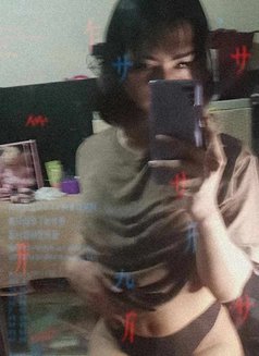 Louise Thick Girl - Transsexual escort in Makati City Photo 4 of 4