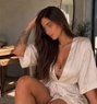 Louise - masseuse in Porto Photo 1 of 5