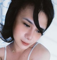 Louise - Transsexual escort in Manila