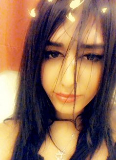 Louise Paris75015éme - Transsexual escort in Paris Photo 8 of 11