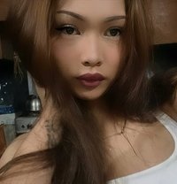 Louise Thick Girl (Available Tonight) - Transsexual escort in Makati City