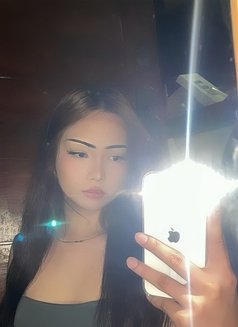 Louisebaby - Transsexual escort in Manila Photo 3 of 5