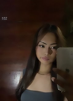 Louisebaby - Transsexual escort in Manila Photo 5 of 5