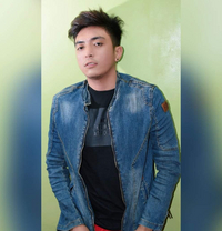 Kyle Austin Massuer - Male escort in Manila