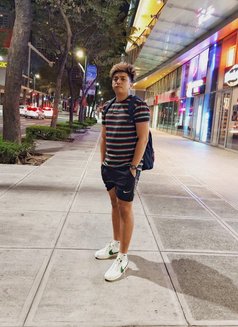 Kyle Austin Massuer - Acompañantes masculino in Manila Photo 5 of 18