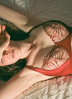 Louisse Gardner - Acompañantes transexual in Dubai Photo 15 of 16