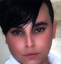 Ilya - Transsexual escort in Athens