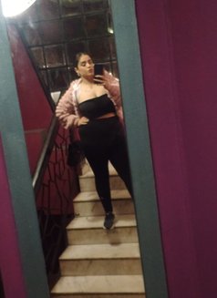 Loulou - escort in Beirut Photo 4 of 10