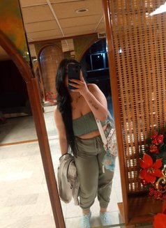 Loulou - escort in Beirut Photo 7 of 10