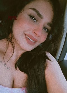 Loulou - escort in Beirut Photo 10 of 10