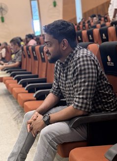 LovEPusSyEaTe R🫦 - Male escort in Dubai Photo 2 of 5