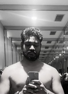 LovEPusSyEaTe R🫦 - Male escort in Dubai Photo 4 of 5