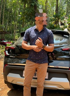 Lovable_Companion San - Male escort in Kochi Photo 5 of 8