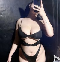 Love “Cam show, Contents & Meet” - escort in Manila