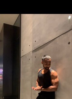 Love Cutler - Male escort in Dubai Photo 6 of 6