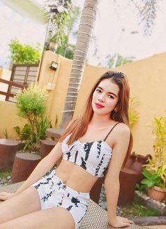 Love - escort in Manila Photo 4 of 6