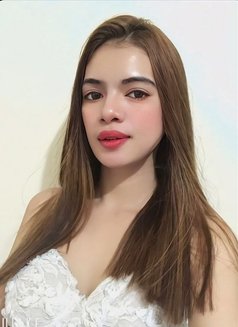 Love - escort in Manila Photo 6 of 6