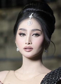 Love - Transsexual escort in Manila Photo 3 of 5