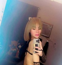 Love - Transsexual escort in Riyadh