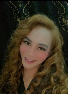 Love - Transsexual escort in Riyadh Photo 12 of 18