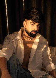 Love Kapoor - Acompañantes masculino in Gurgaon Photo 9 of 9