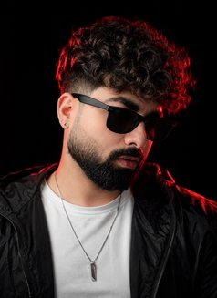 Love Kapoor - Acompañantes masculino in New Delhi Photo 10 of 13