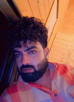 Love Kapoor - Male escort in New Delhi Photo 11 of 13